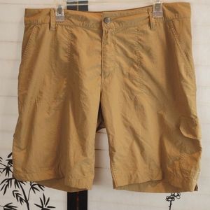 Columbia Nylon Quick Dry Shorts, size 14